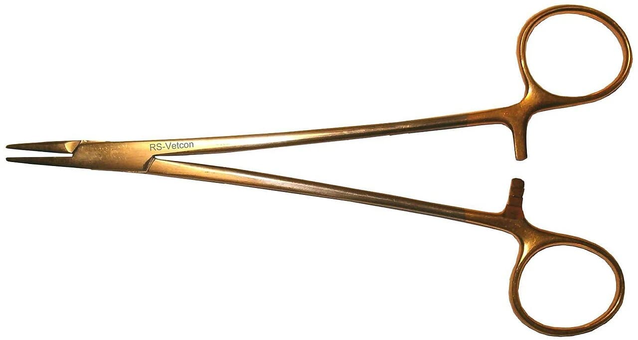 Reference photograph of Mayo-Hegar needle holder