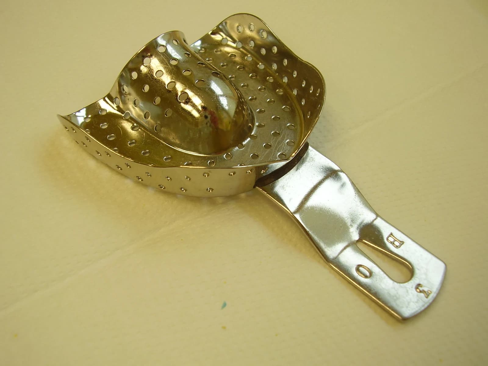 impression tray — reference view