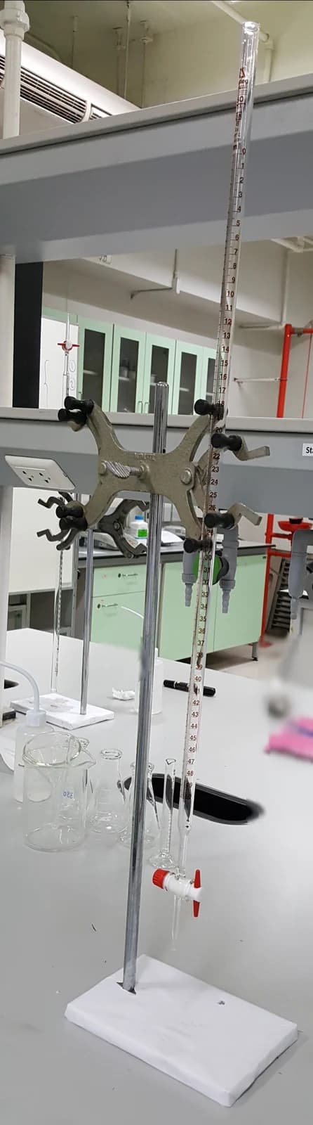 Burette — reference view