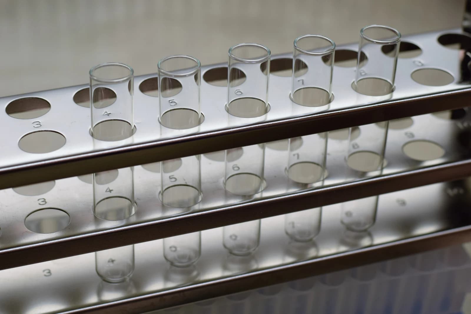 Test tubes — reference view