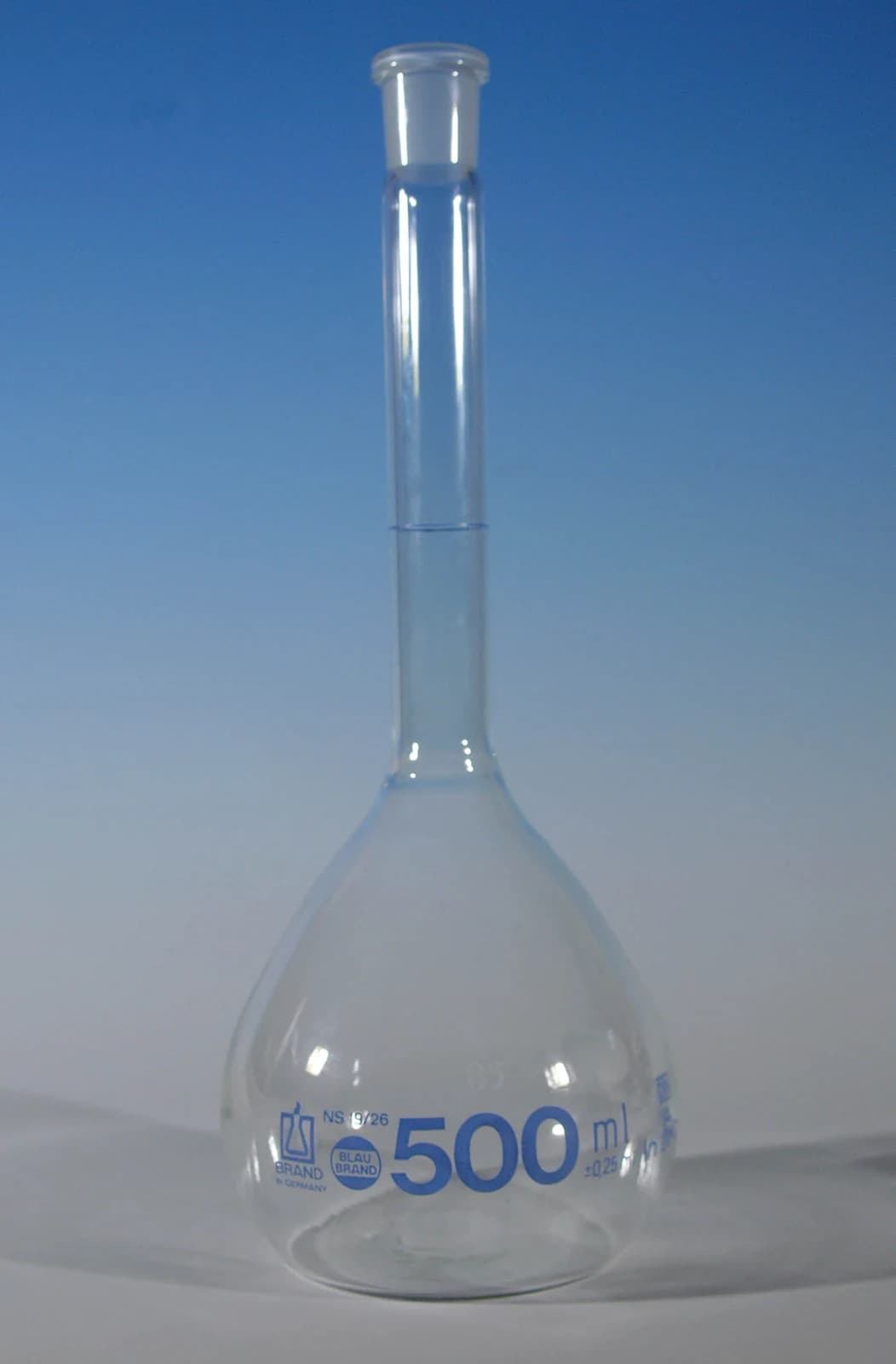 Volumetric flask — reference view