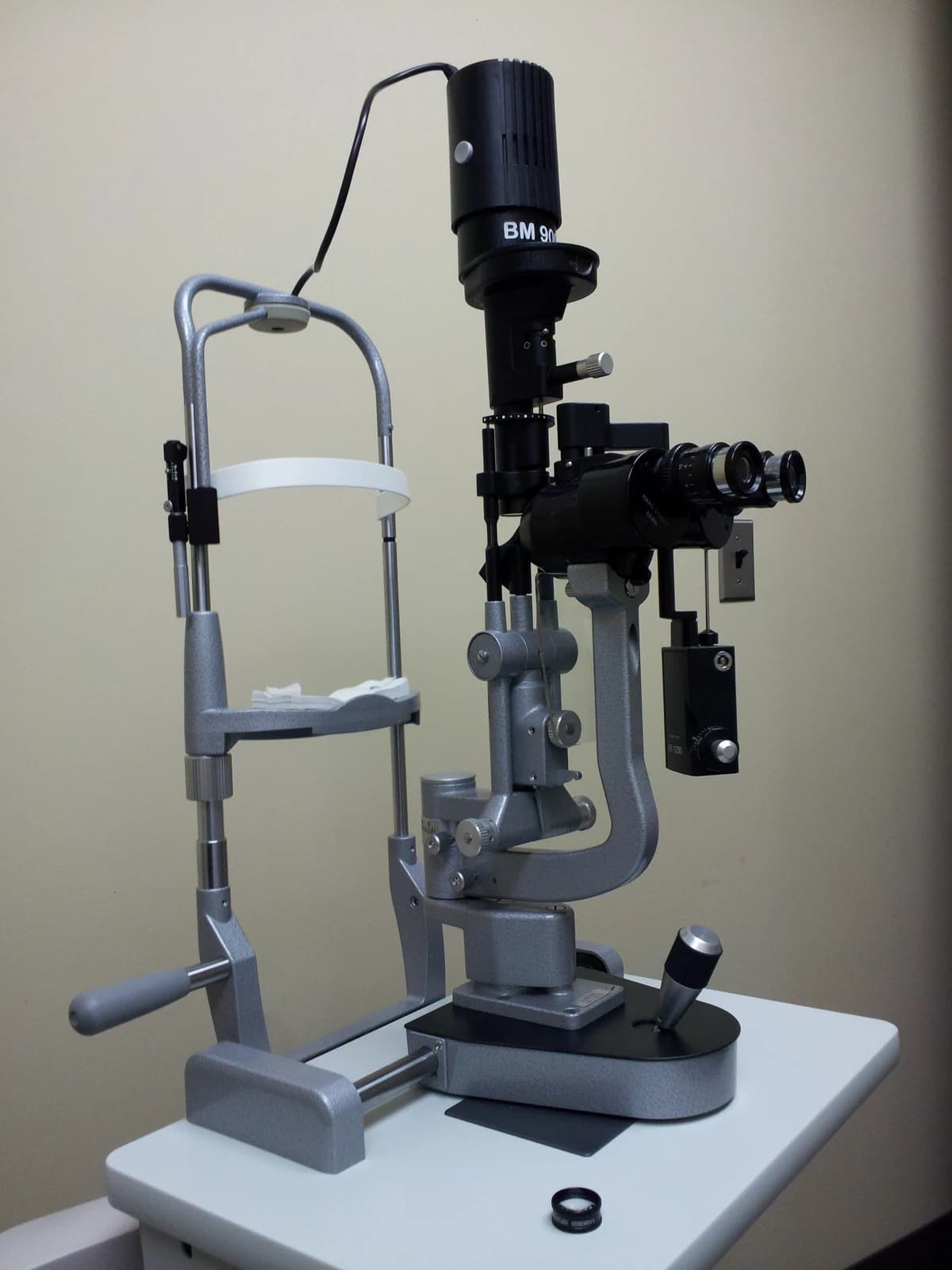 Slit-lamp biomicroscope — reference view