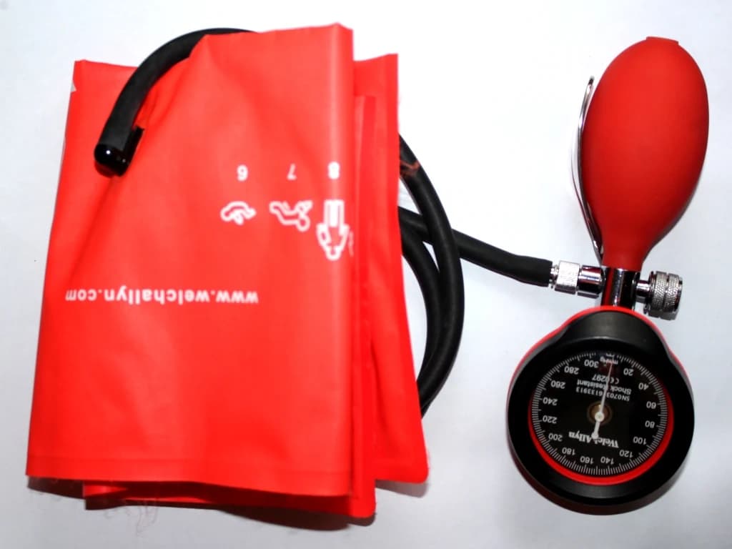Sphygmomanometer — reference view