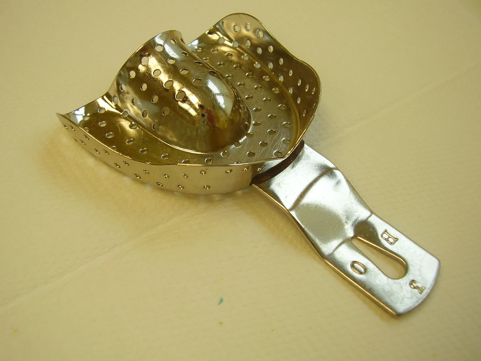 impression tray — reference view