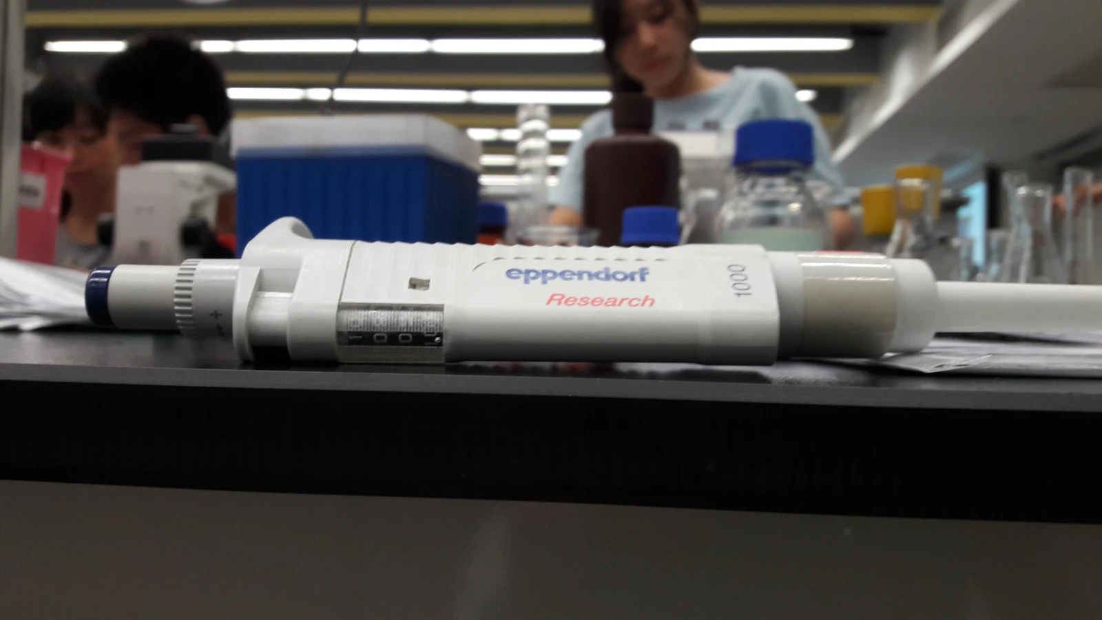 Adjustable micropipette — reference view