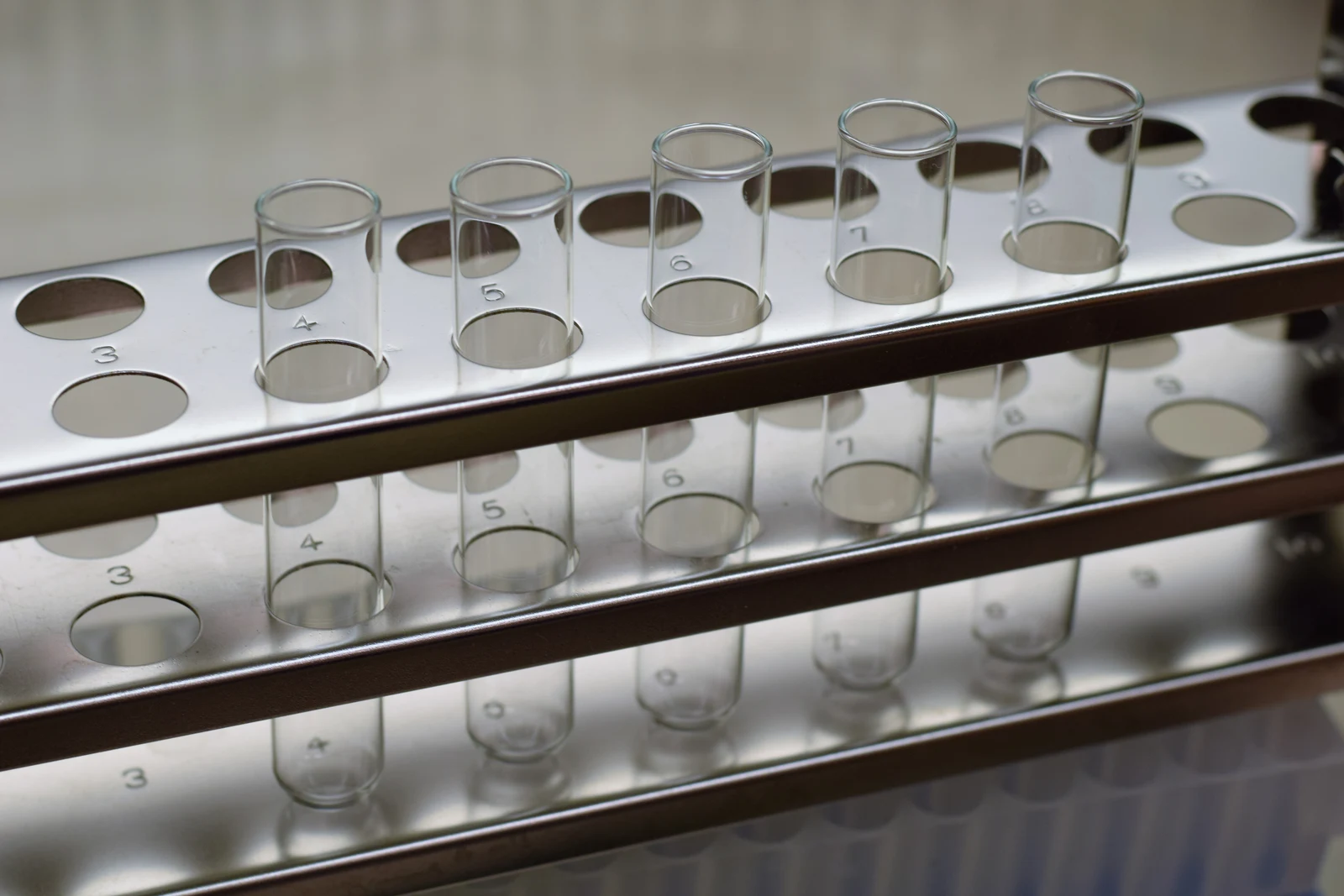 Test tubes — reference view