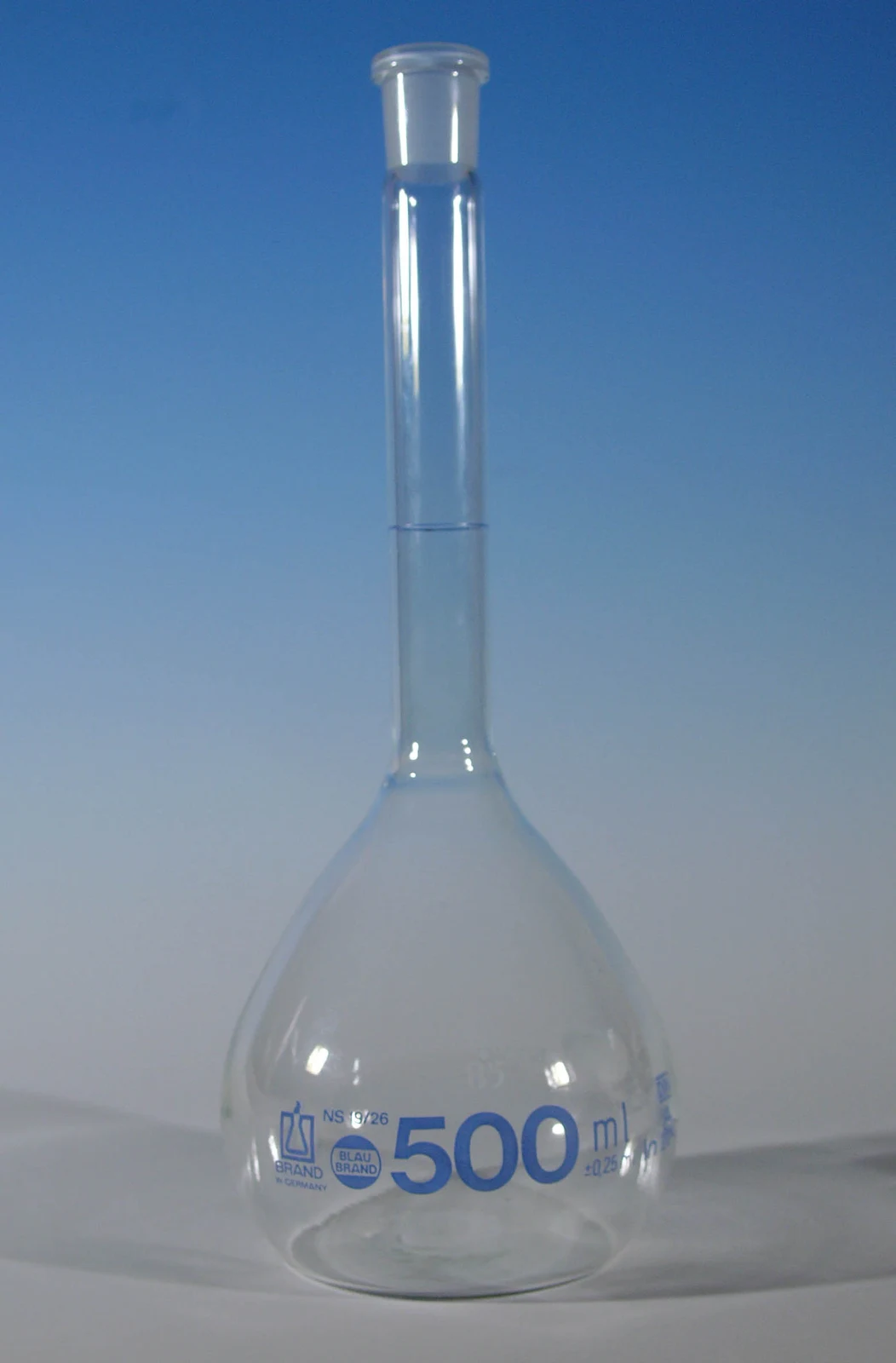 Volumetric flask — reference view